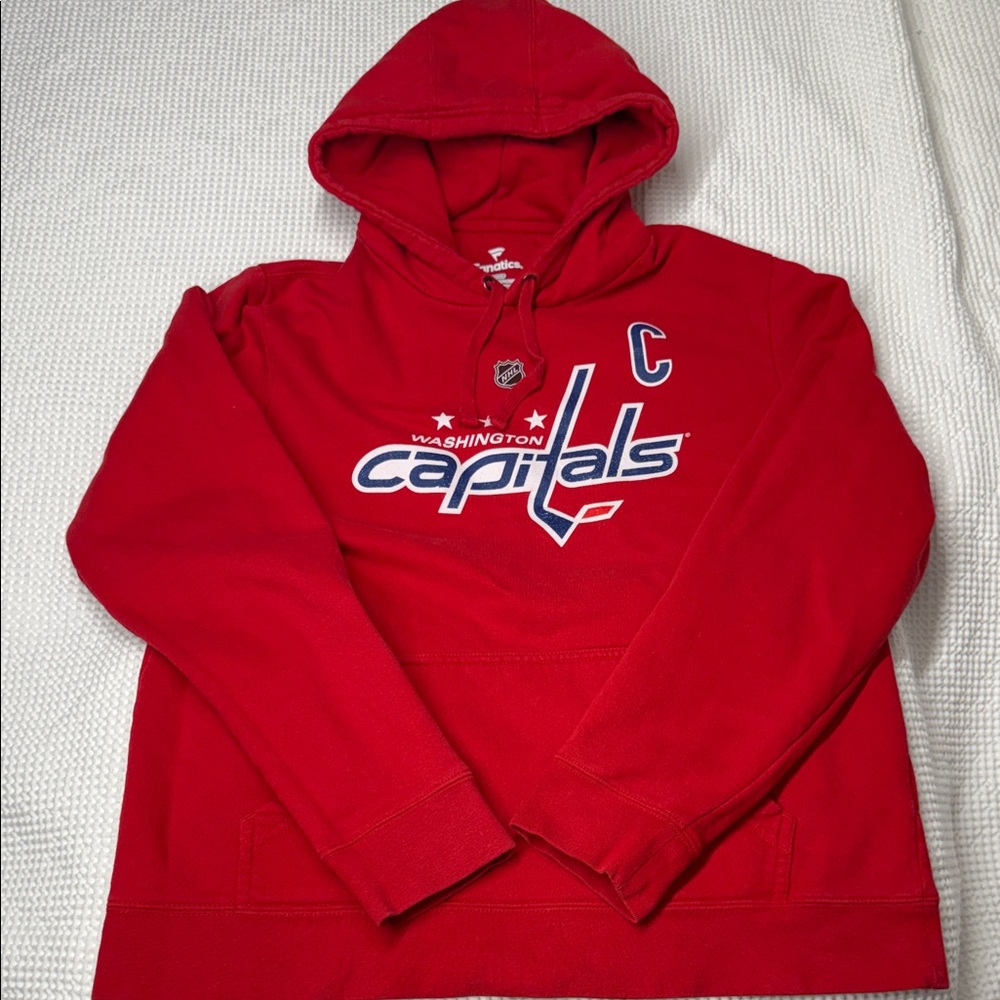 Women’s NHL Washington Capitals Red Hoodie - Large